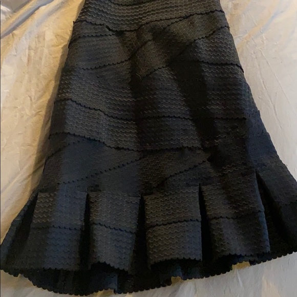 Super cute little skirt - Picture 3 of 6